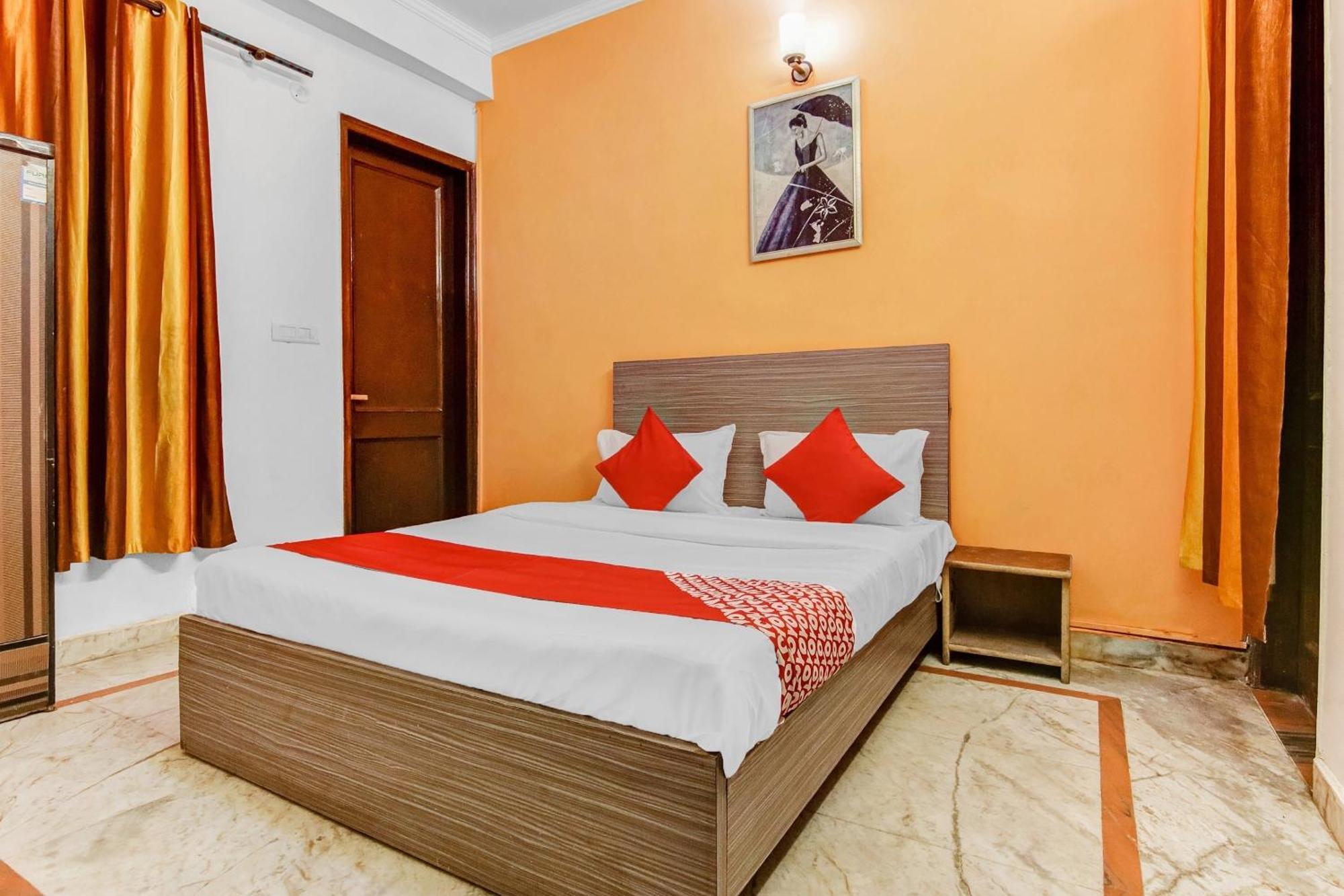 Hotel O Orlov Noida Exterior photo