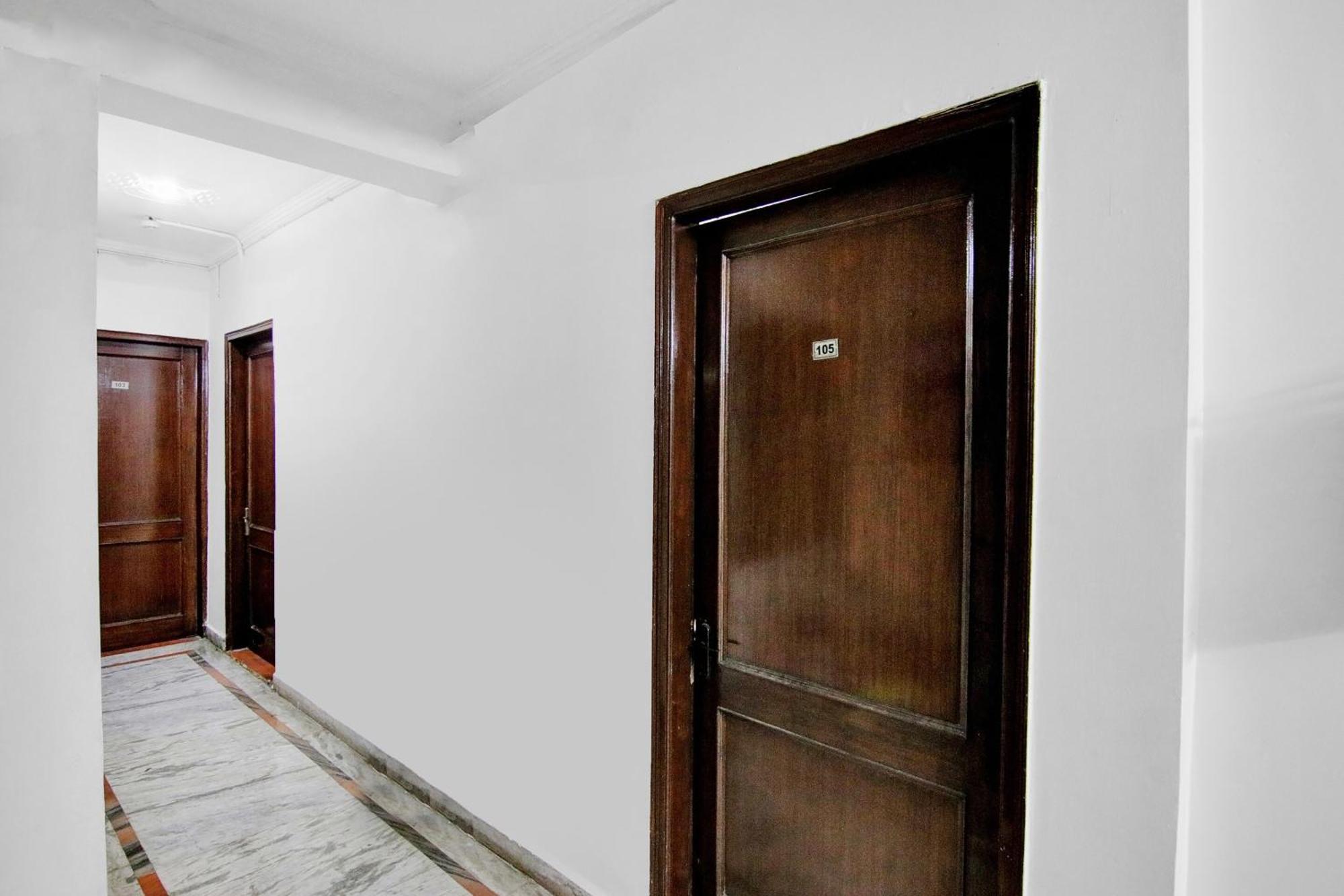 Hotel O Orlov Noida Exterior photo