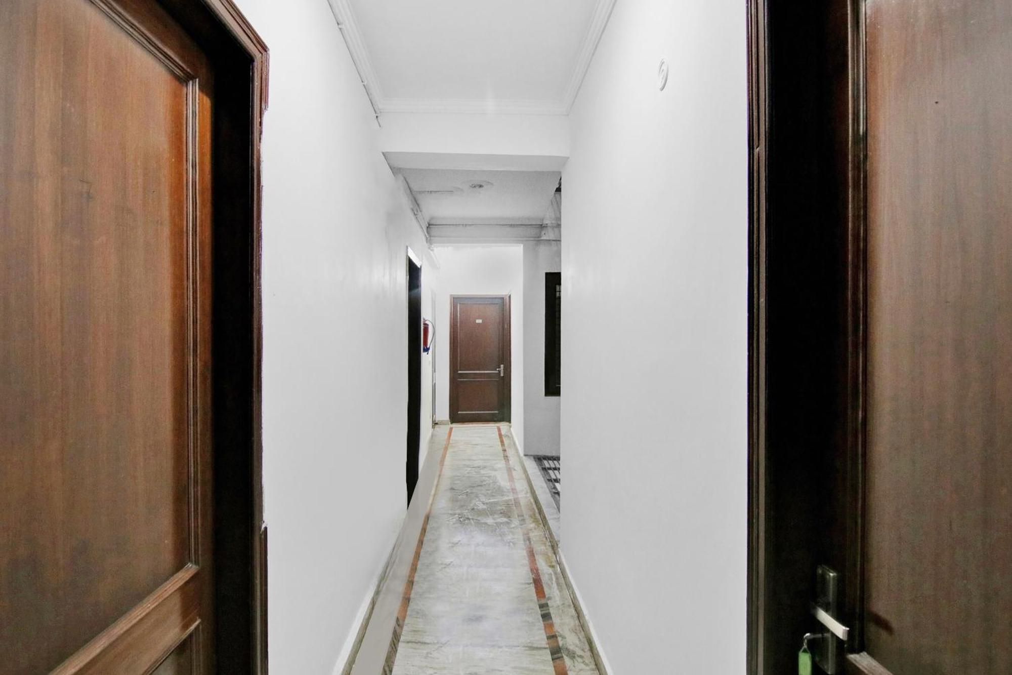 Hotel O Orlov Noida Exterior photo
