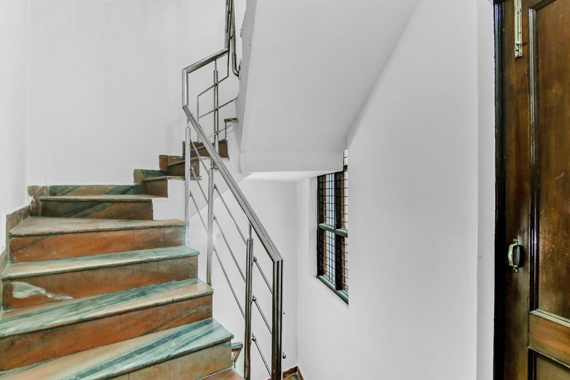Hotel O Orlov Noida Exterior photo