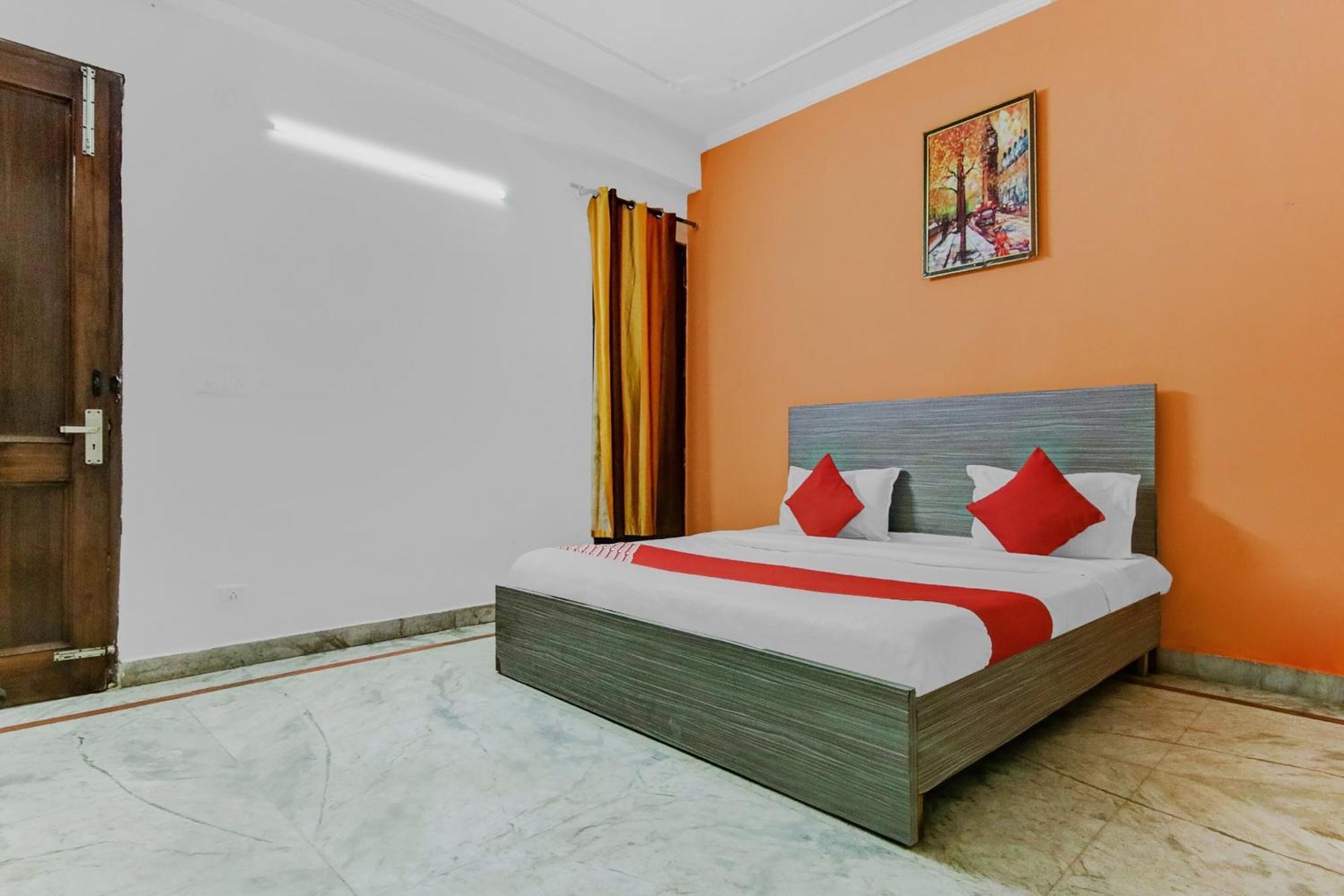 Hotel O Orlov Noida Exterior photo