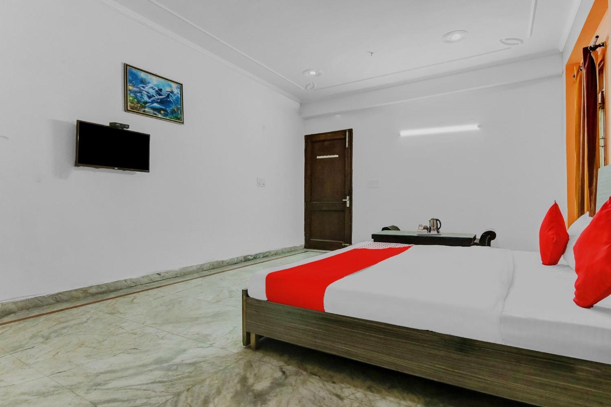 Hotel O Orlov Noida Exterior photo