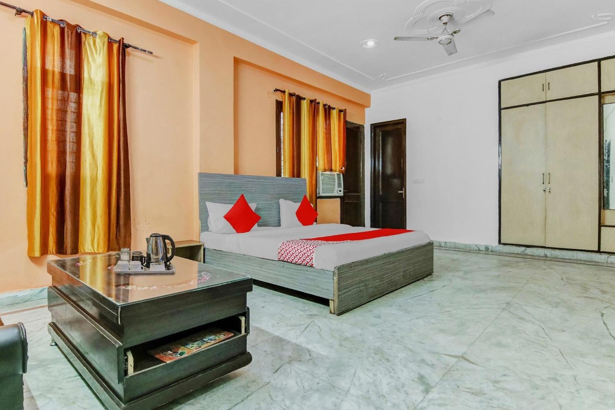 Hotel O Orlov Noida Exterior photo